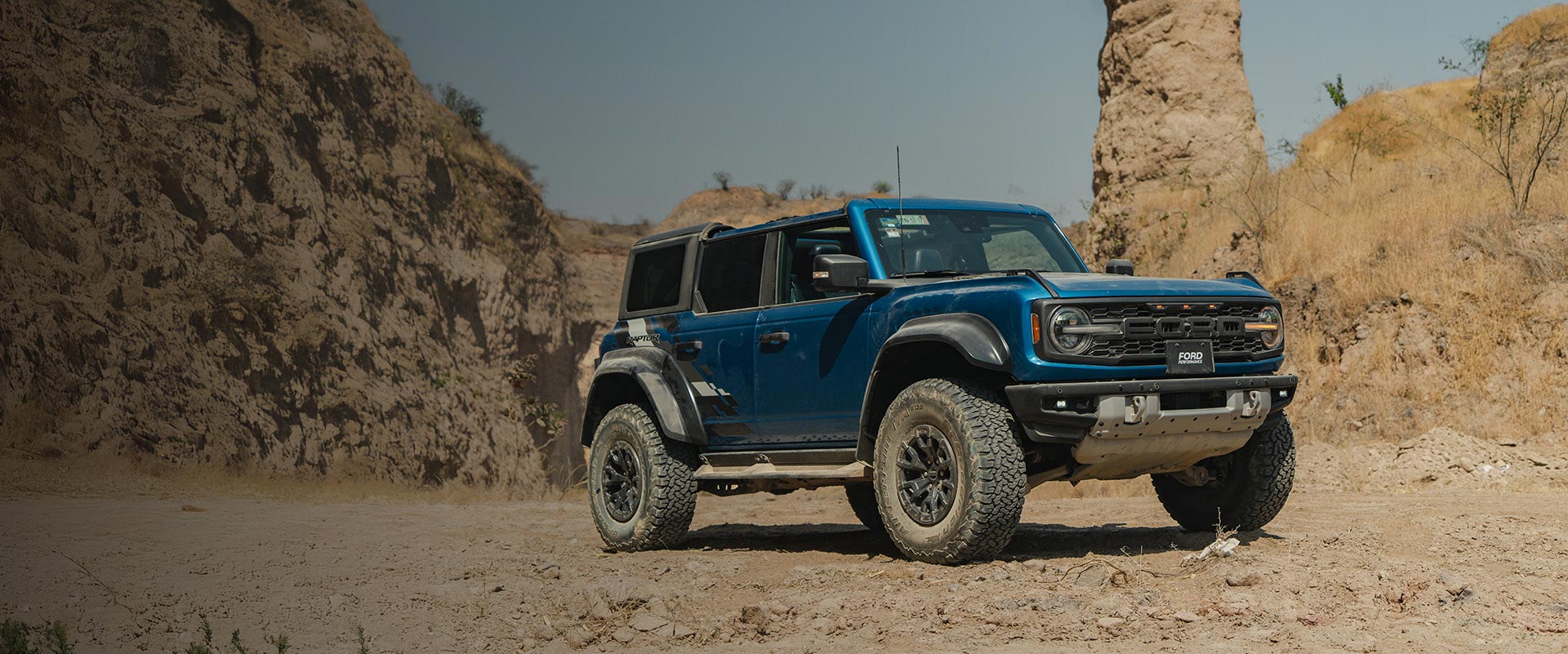 Características, especificaciones y equipamiento de la SUV para Off-Road Ford Bronco Raptor 2026