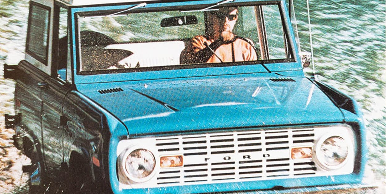 La camioneta todoterreno Ford Bronco está de regreso con gran variedad de equipamiento. ¡Espérala!