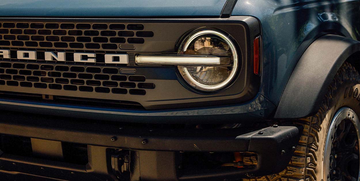 Ford Bronco 2025 equipa Faros Full LED para una mejor visión en poca luz