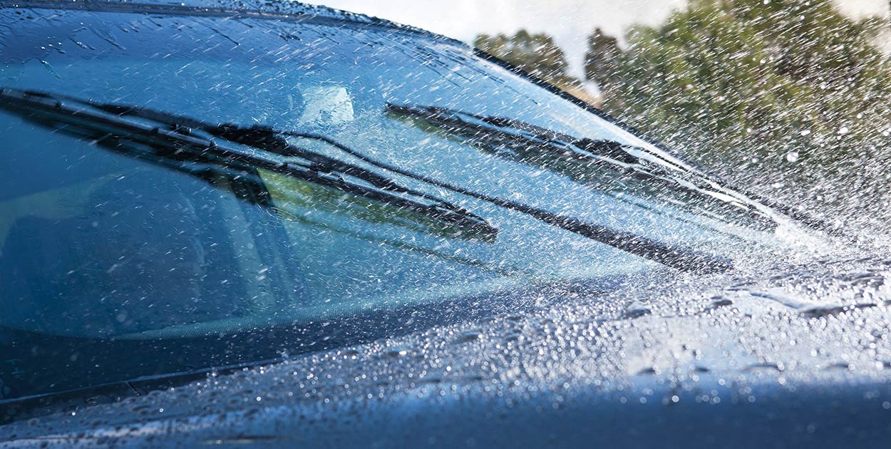 Ford Edge 2021 integra Limpiaparabrisas que se activan con la lluvia para conservar la Visibilidad
