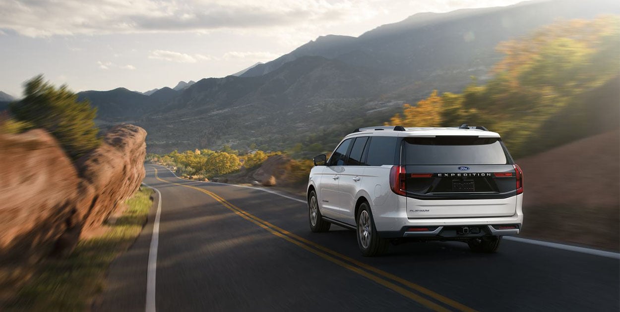 Calaveras y Exterior de nuevo diseño. Conoce la renovada Ford Expedition 2025