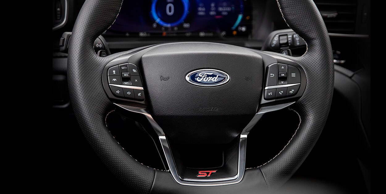 Volante con Firma de Ford Performance en tu SUV deportiva Explorer ST 2021
