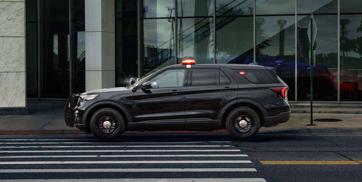 Estabilidad y Seguridad gracias a llantas All Season de Ford Explorer Police Interceptor 2025