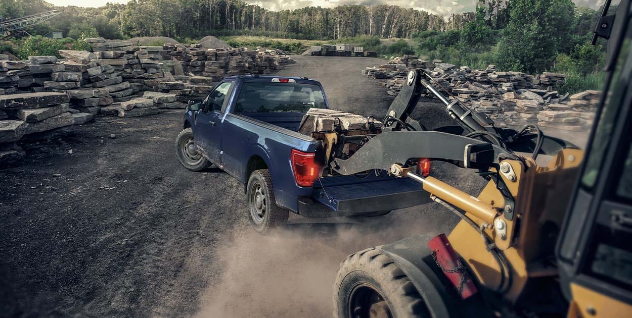 Ford F-150 2025 está equipada con Tecnologías de Asistencia y Seguridad como el Control Crucero