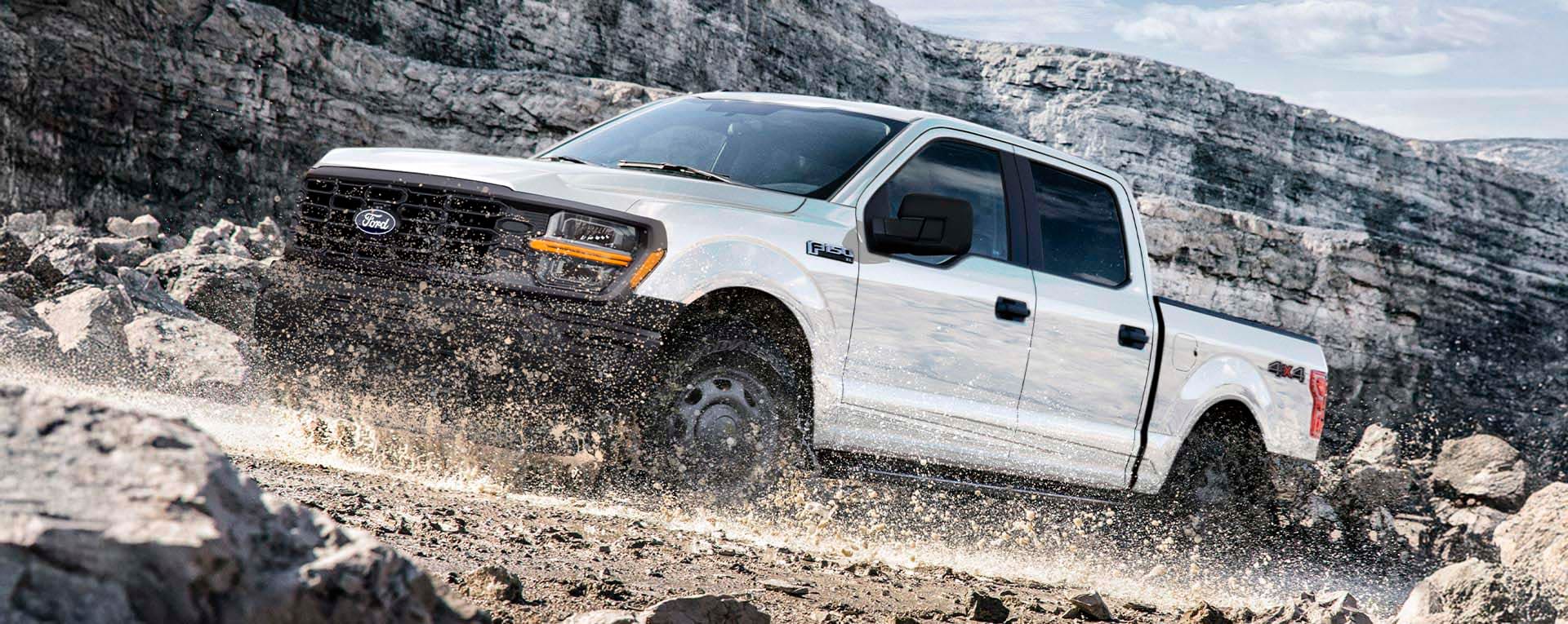 Pickup Ford F150 Híbrida 2026. Motor PowerBoost 430 Caballos de Fuerza y 570 lb-pie Torque