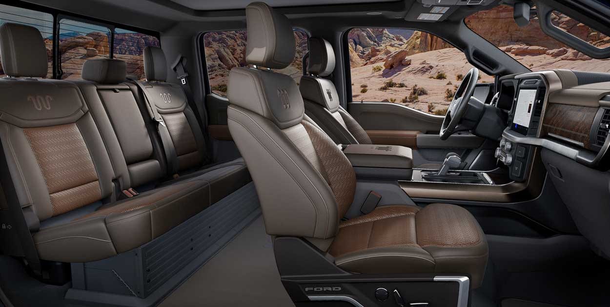 Ford Lobo® King Ranch 2025, Camioneta Pickup con Asientos eléctricos y quemacocos Vista Roof 