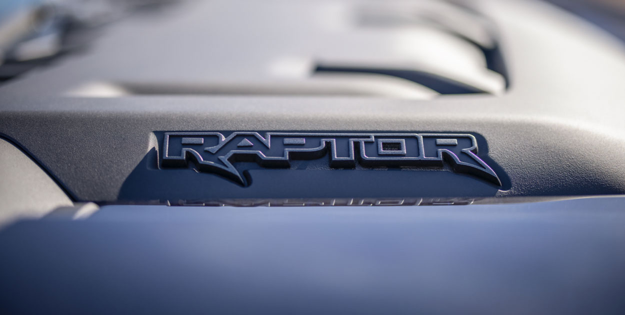 Emblema de Familia Raptor en Diseño de la Camioneta Pickup Ford Lobo 2022