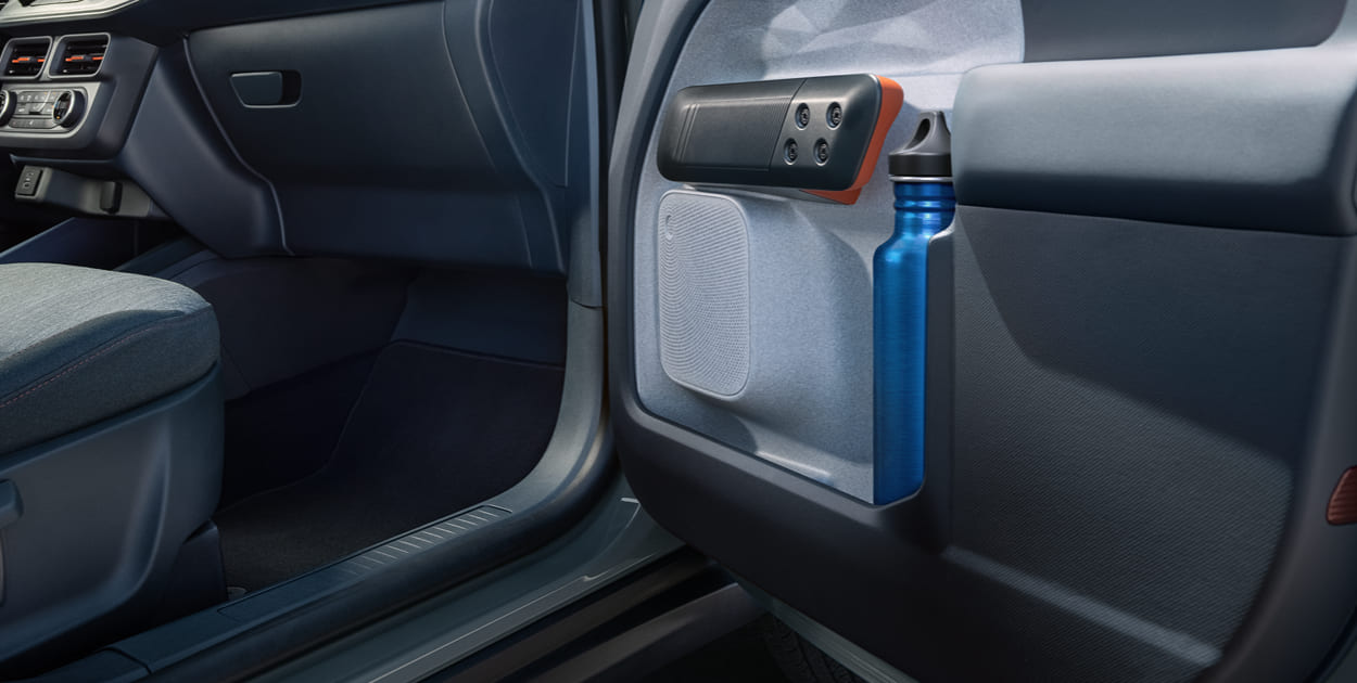 Ford Maverick 2022 Camioneta con espacios inteligentes de almacenamiento en Puertas