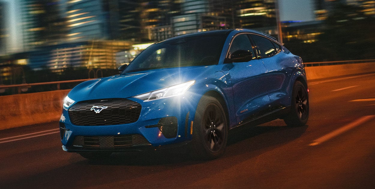Camioneta SUV Eléctrica Ford Mustang MachE 2025 cuenta con Modos de Manejo para cada Carrera