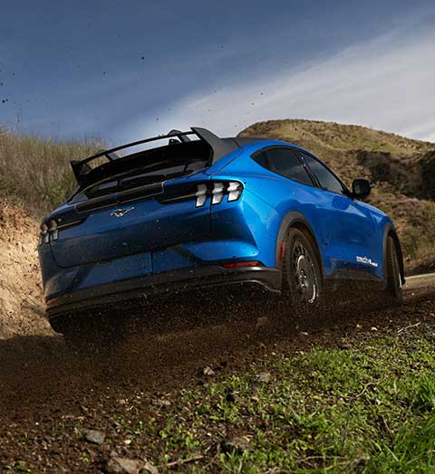 Ford Mustang Mach-E 2026 en su Versión Rally con Capacidad y Tecnologías para Todoterreno