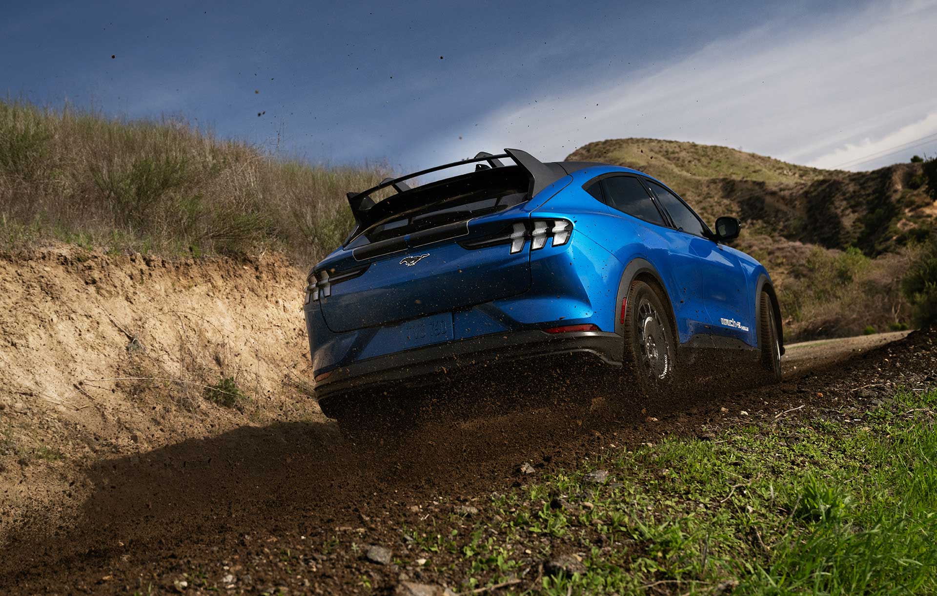 Ford Mustang Mach-E 2026 en su Versión Rally con Capacidad y Tecnologías para Todoterreno