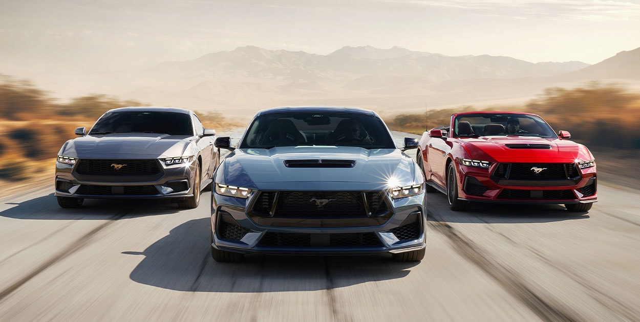 Descubre las versiones disponibles en Ford Mustang 2025, GT, EcoBoost, Convertible y Dark Horse