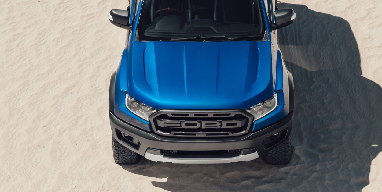 Conducción Deportiva en Todos los Terrenos con la Camioneta Pickup Ford Ranger Raptor 2022