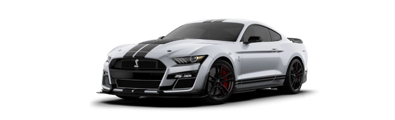 Ford Mustang Shelby GT500 2022 el Auto Deportivo con Franjas Negras en color Plata