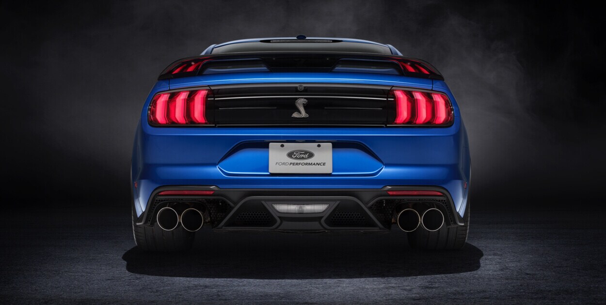 Sonido de Escape Deportivo de Doble Válvula Activa en Ford Mustang Shelby GT500 2022