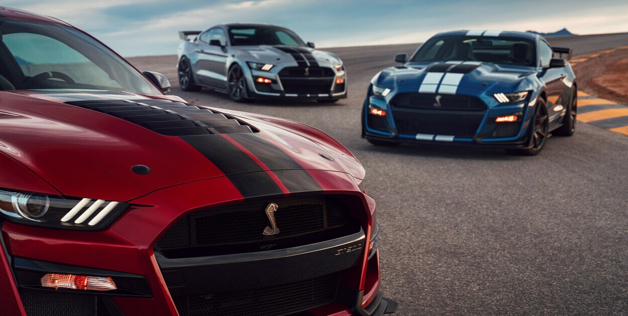 Ágil Diseño Deportivo del Auto Deportivo Ford Mustang Shelby GT500 2022