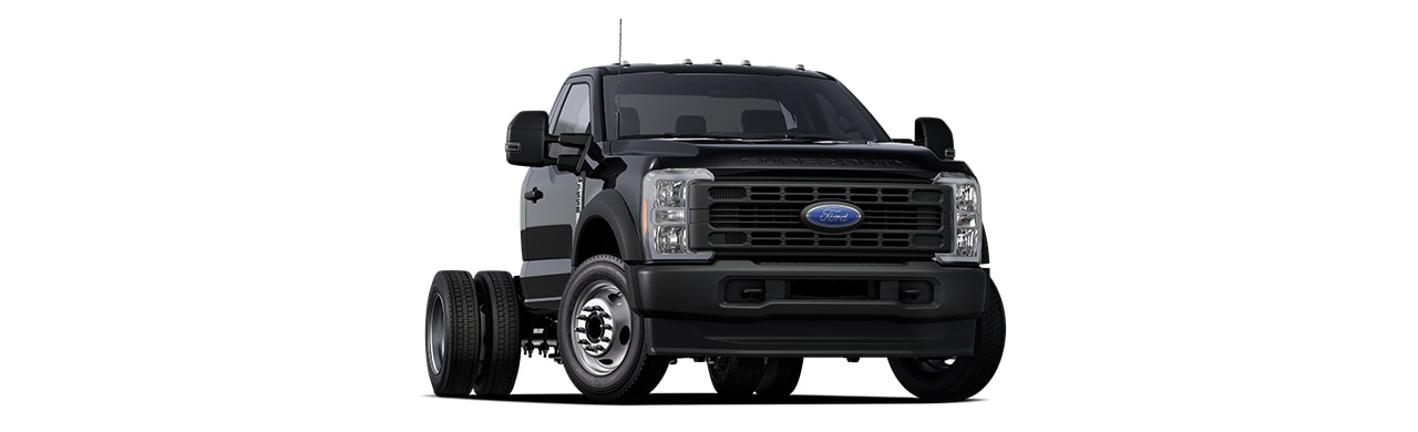 Ford Super Duty Chasis 2025, Versiones F350, F450 y F550 Disponible en color Negro Obsidiana