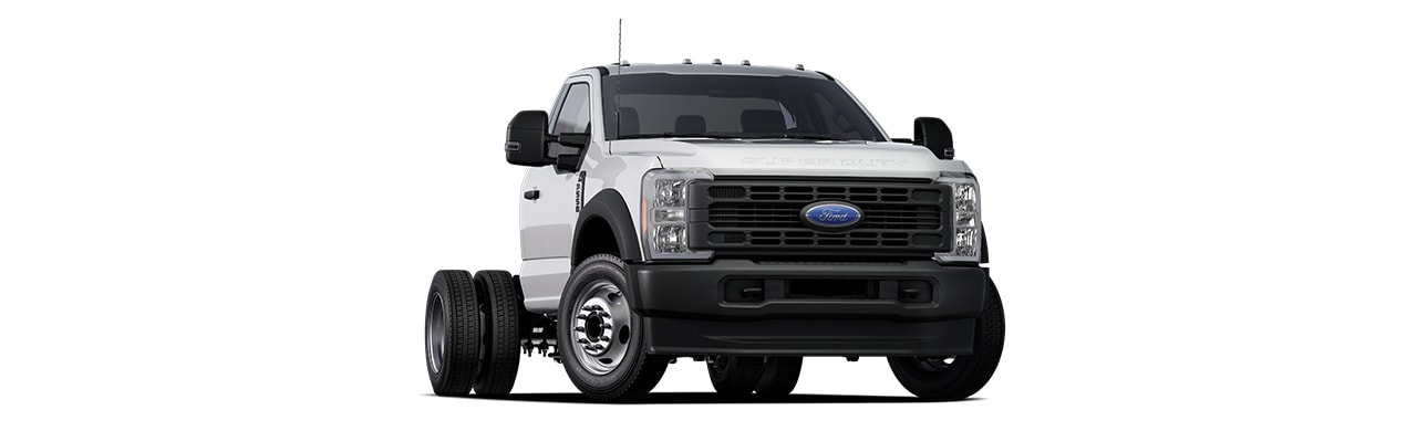 Ford Super Duty Chasis 2025, Versiones F350, F450 y F550 Disponible en color Blanco Oxford