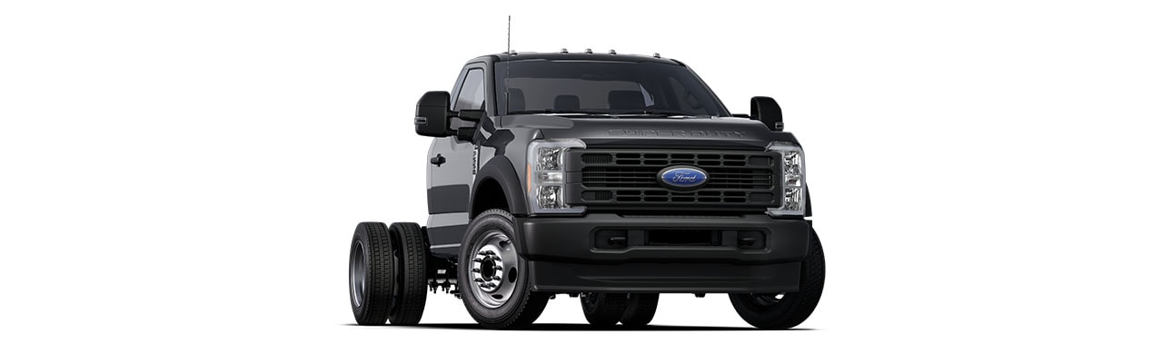 Ford Super Duty Chasis 2025, Versiones F350, F450 y F550 Disponible en color Gris Carbono