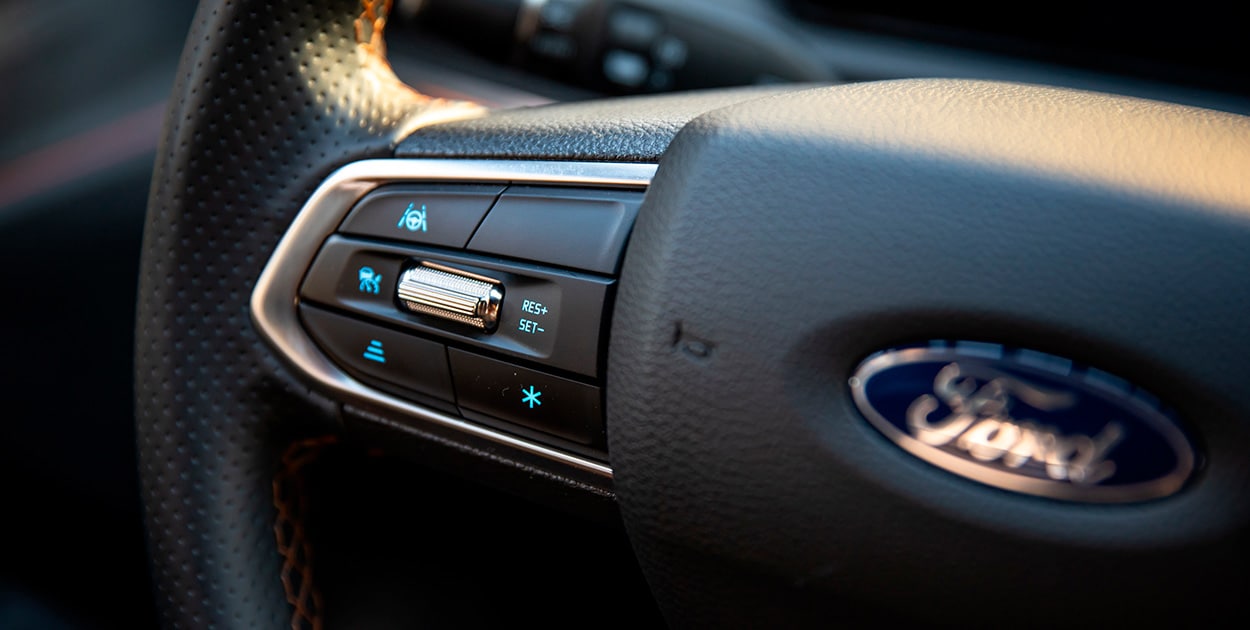 Mantente en control con Volante de Piel de Ford Territory 2026, SUV de gran comodidad