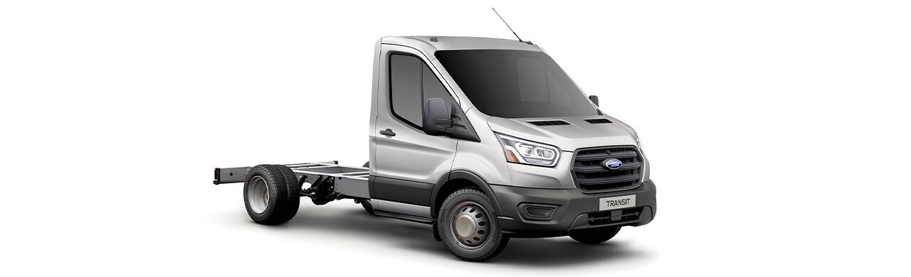 Ford Transit Chasis 2024, Vehículo Comercial de Trabajo en color Gris Mercurio Plata