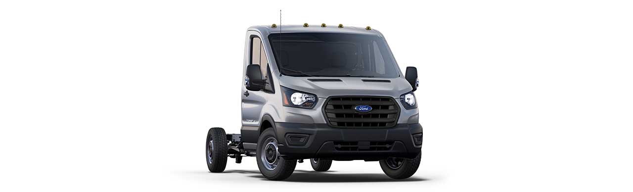 Ford Transit Chasis 2026, Vehículo Comercial Versátil de Carga para Trabajo color Gris Mercurio