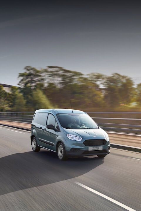 Ford transit courier 2021