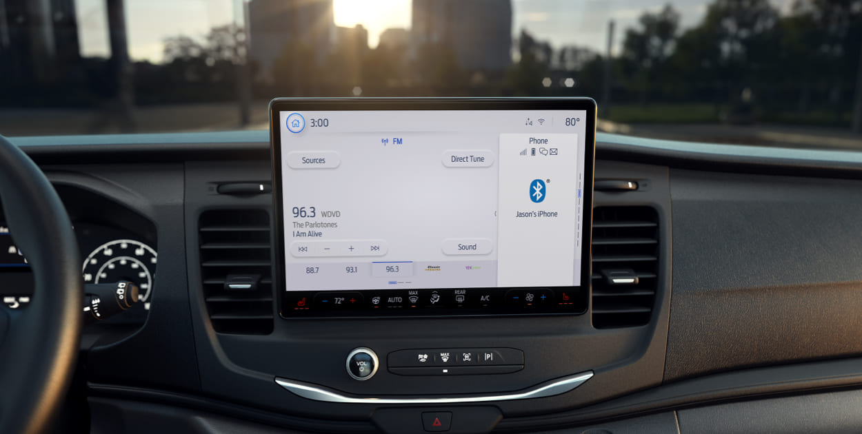 Ford E-Transit 2022, Van Comercial Eléctrica con Pantalla Táctil de 12 pulgadas y SYNC 4