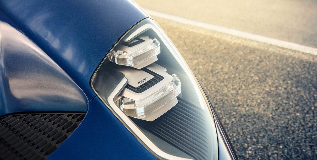 Ford GT: El mítico auto superdeportivo de Ford Performance está equipado con faros de tecnología LED
