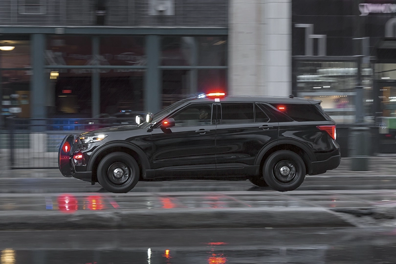 Proteger y servir a bordo de Ford Police Interceptor Utility Híbrida 2026