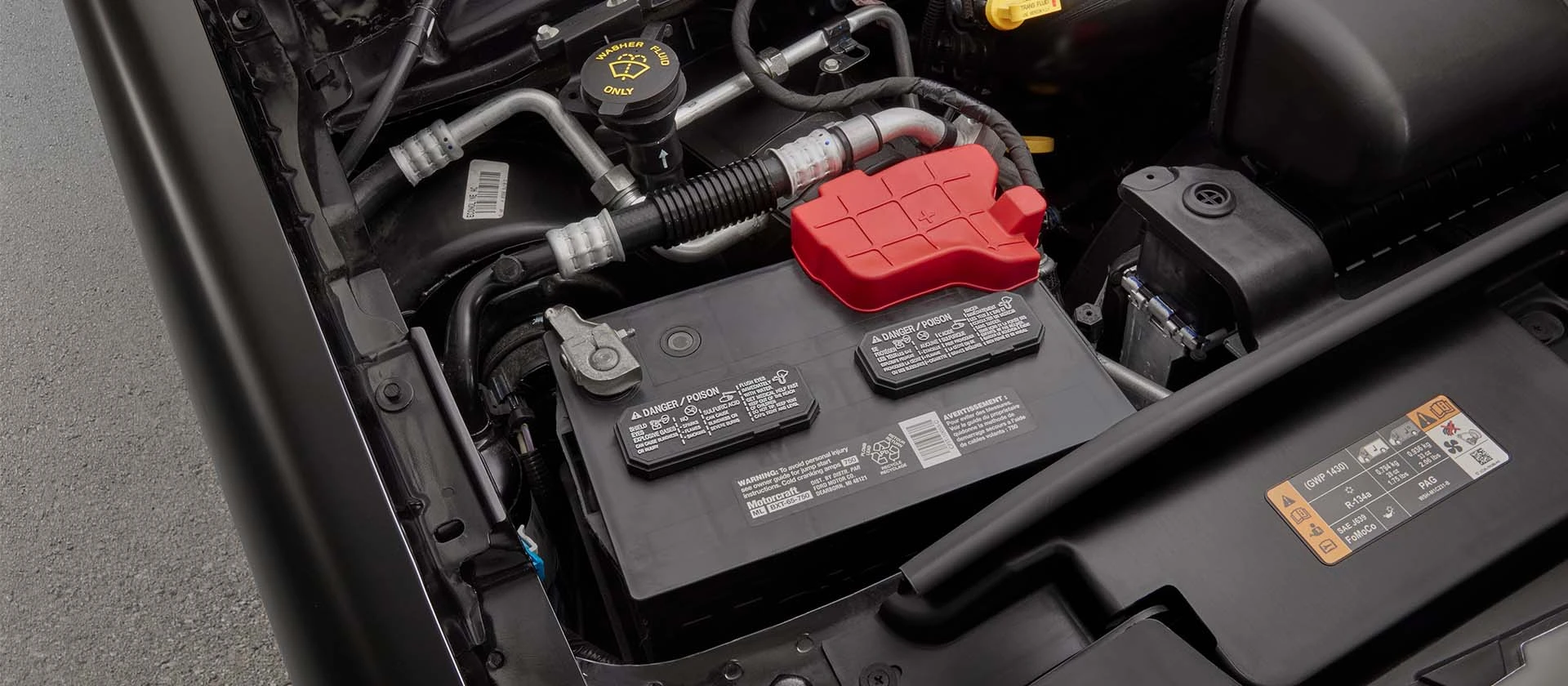 Pasos de Cómo pasar corriente de un vehículo Ford a otro de manera segura y efetiva