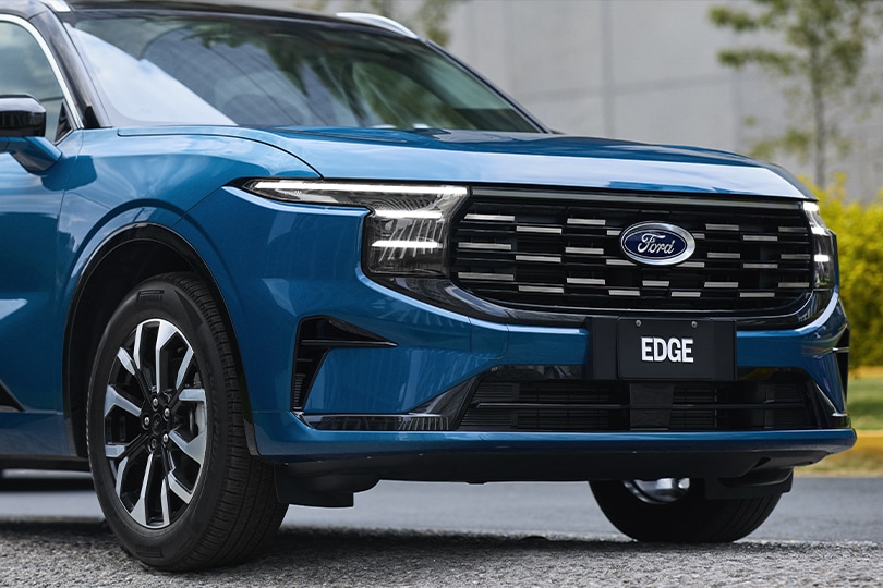 Descubre el Nuevo Diseño de Parrilla y Faros LED de Ford Edge Híbrida 2027