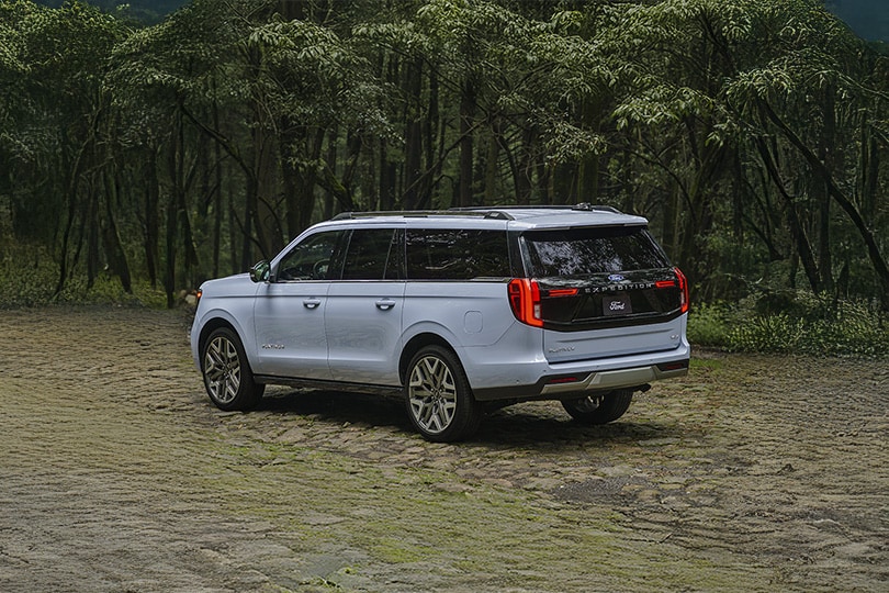 Conectividad gracias al Módem equipado en la SUV de 3 Filas Ford Expedition 2027