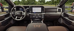 Experimenta la sofisticación que Ford Super Duty F250 2027 Versión King Ranch tiene para ti