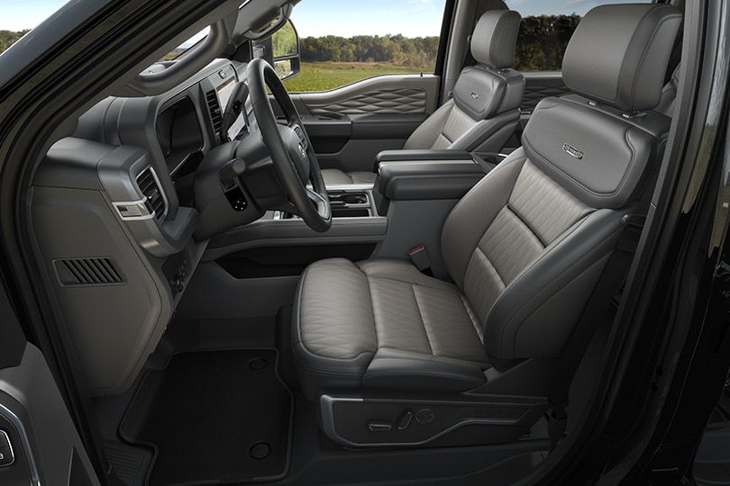 Ford Super Duty F250 2027 cuenta con un interior y equipamiento pensados para cada jornada