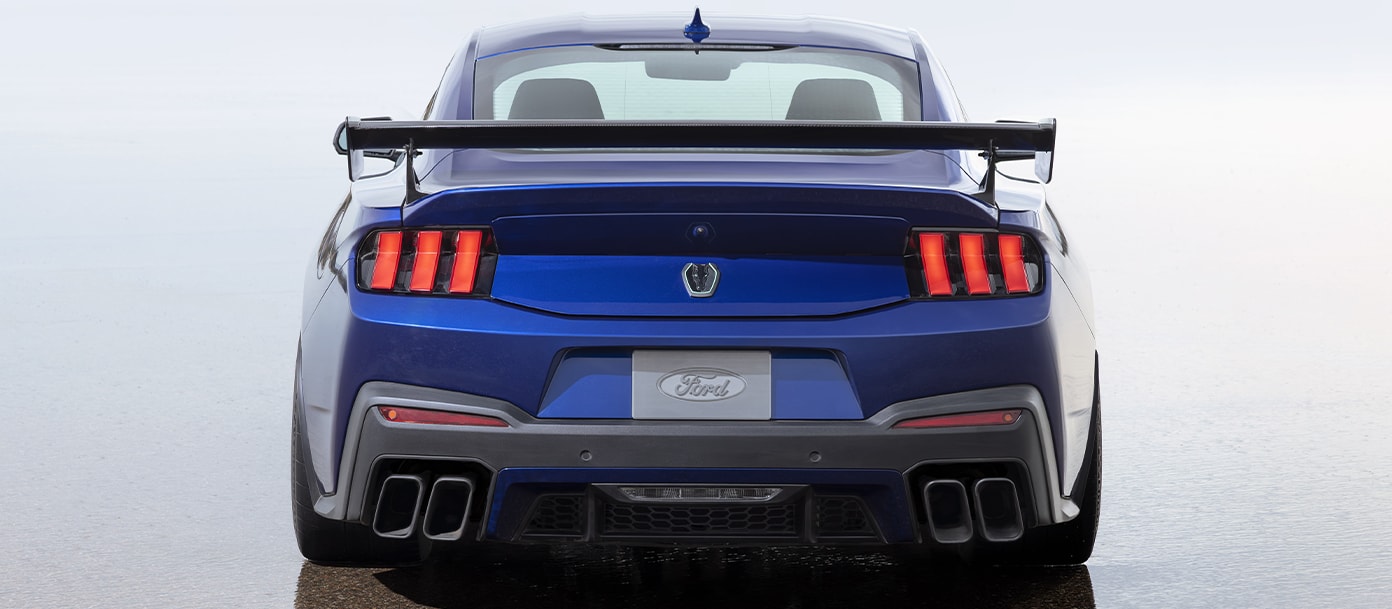 Ford Mustang Dark Horse SC, Deportivo de Alto Rendimiento con Motor 5.2L V8 Supercargado