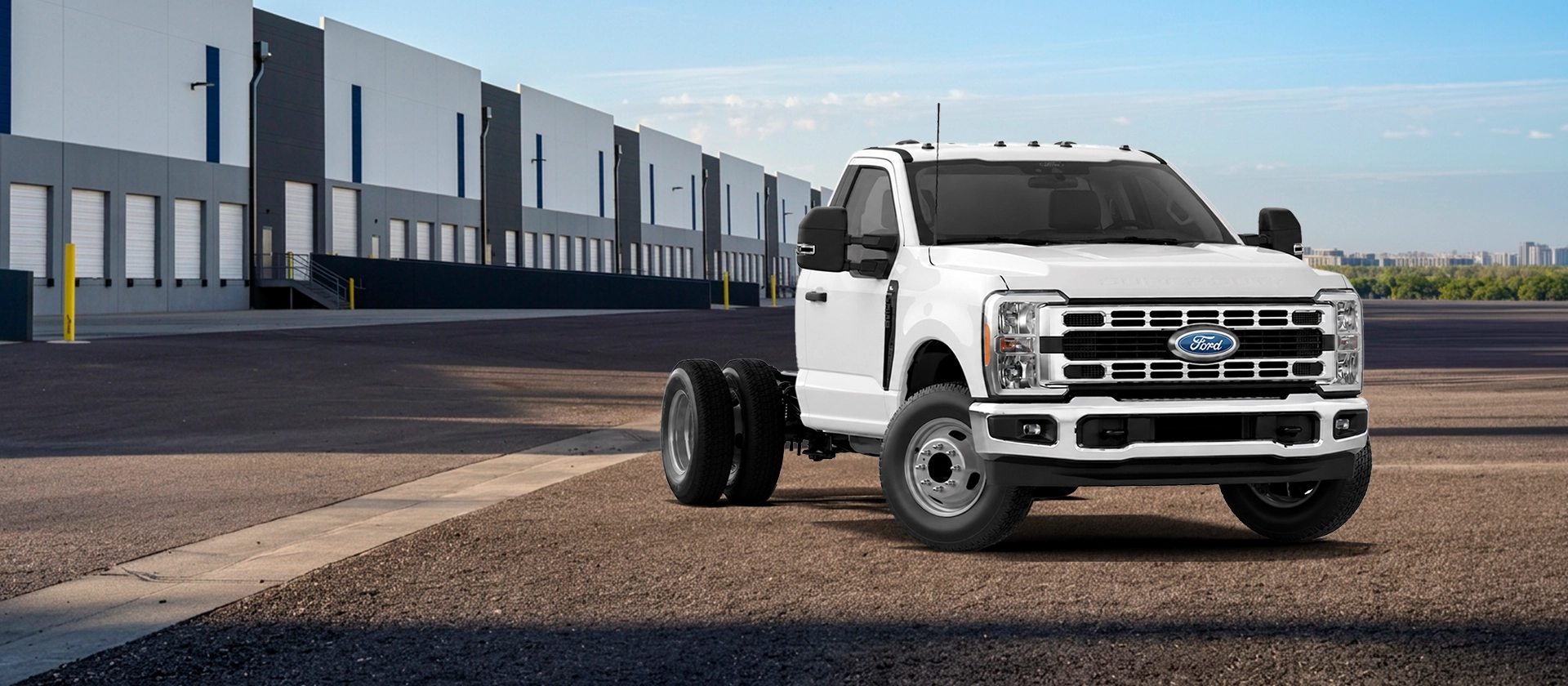 Características y Precio del Camión de Trabajo Ford Super Duty Chasis 350 XL Plus Gasolina