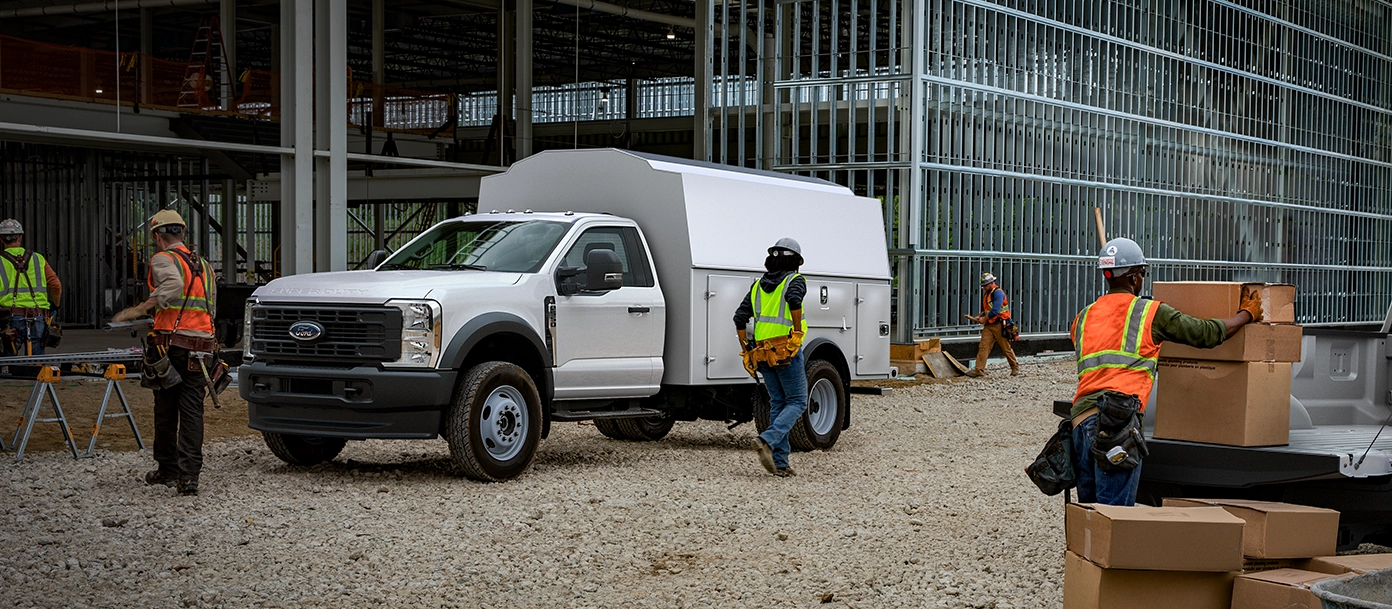 Ford Super Duty Chasis 2027, Camión de Carga de Gran Potencia para el Trabajo		 		