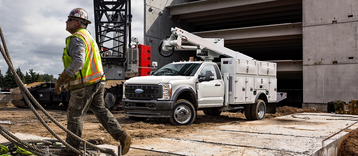 Ford Super Duty Chasis 2027 Camión de Carga para Trabajo preparado para adaptarlo a tu Negocio 		