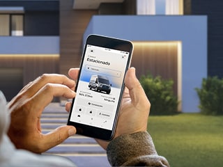 Ford E-Transit 2027 ofrece beneficios de Ford App para facilitar la gestión del vehículo
