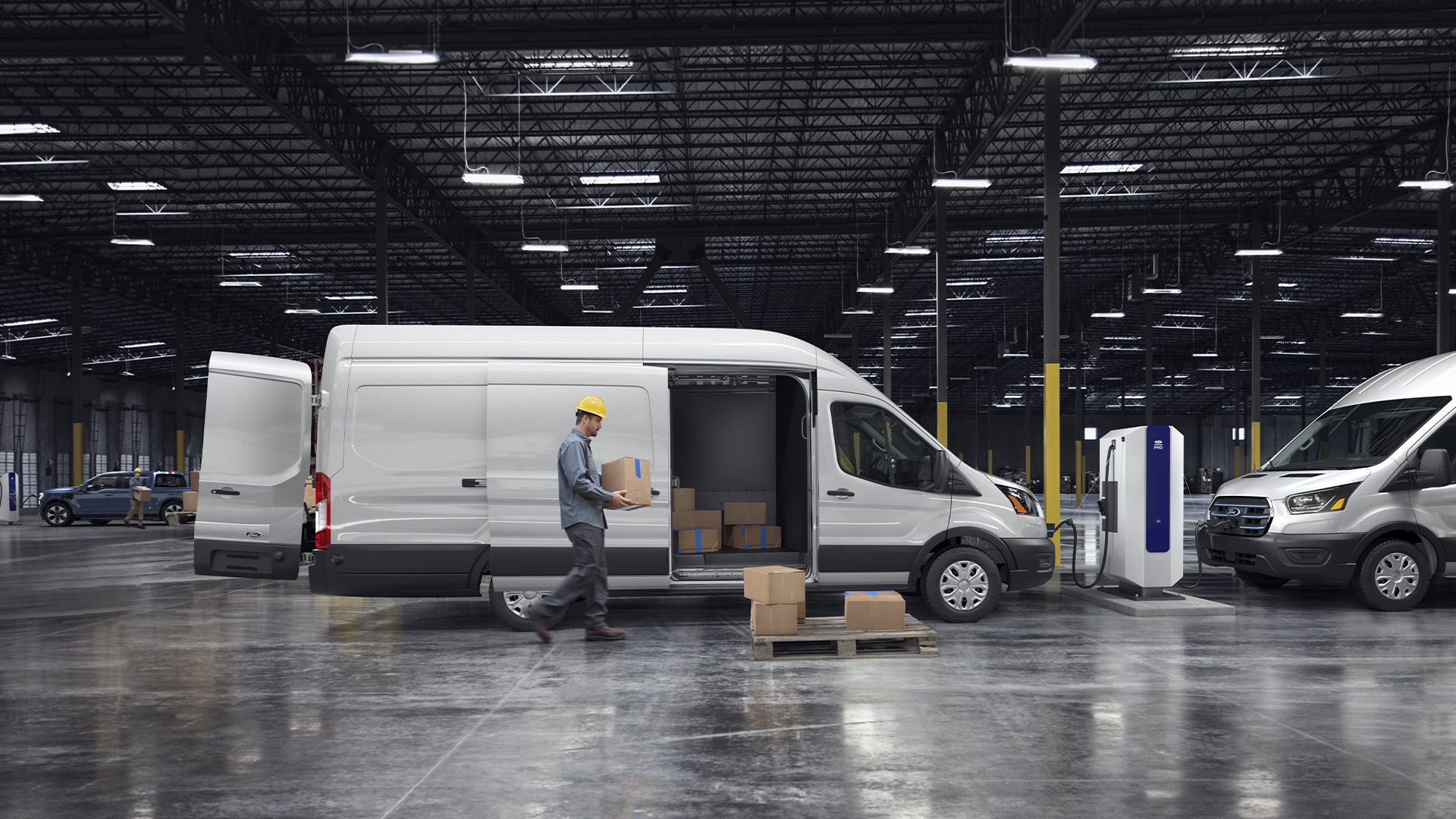 Ford E-Transit 2027 con ficha técnica enfocada en capacidad, rendimiento y operación comercial
