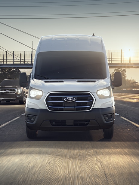 Ford E-Transit 2027 impulsa una movilidad eléctrica más eficiente y sostenible para negocios