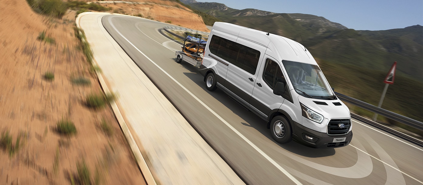 Ford Transit Pasajeros 2027 maximiza productividad con soluciones de flotillas Ford Pro