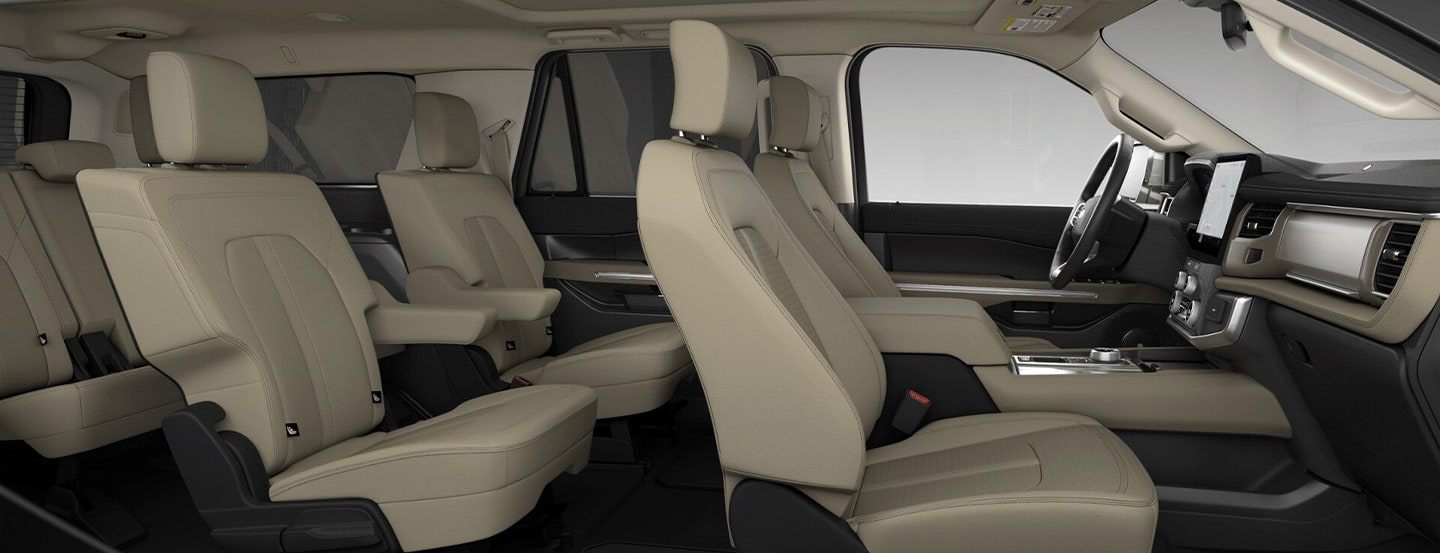 Vestiduras en Piel Color Arena en Diseño Interior de Camioneta SUV Familiar Ford Expedition 2024