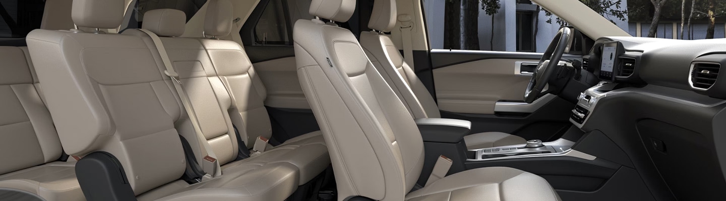 Asientos de Piel Perforada Color Arena disponible en versión Limited