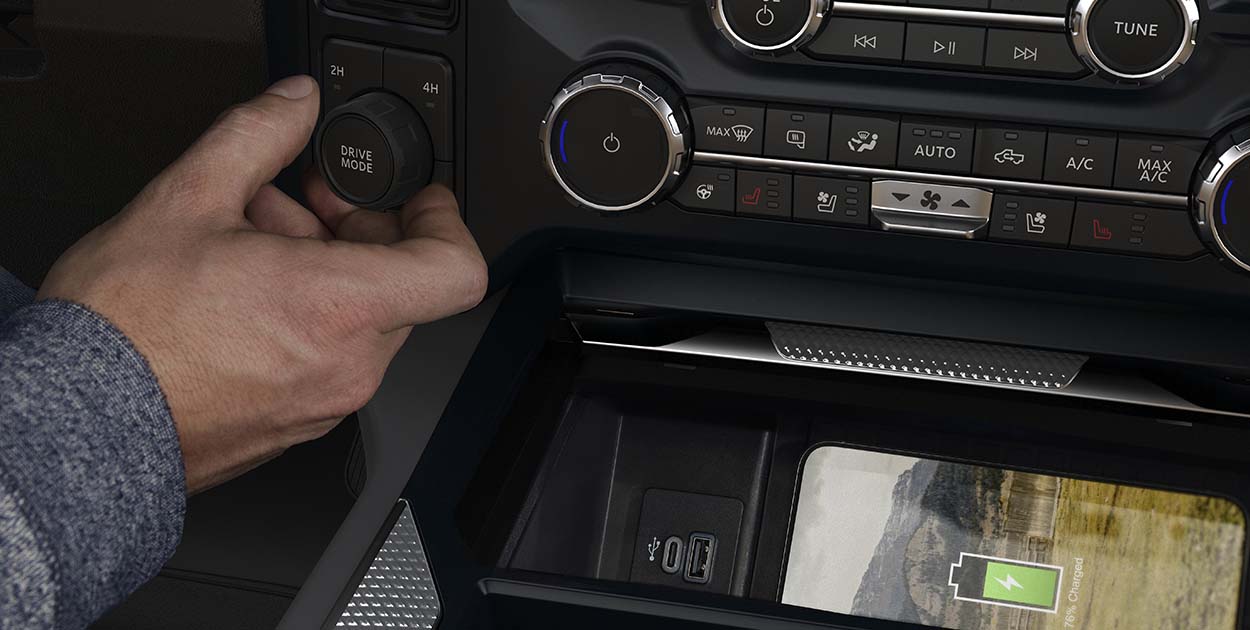 Ford Super Duty F-250 2026, Pickup de Carga Inalámbrica de Smartphone