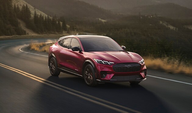 Personaliza tu Ford Mustang Mach-E con Kits y Accesorios Deportivos Ideales para tus Aventuras