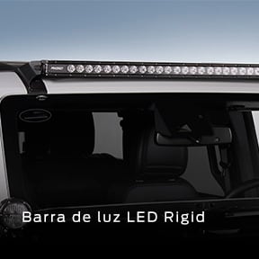Personaliza tu Ford F-150 con Accesorios Todoterreno Originales como la Barra de Luz LED Rigid