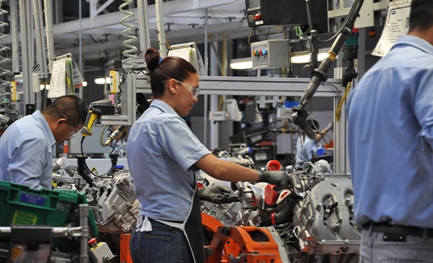 Ford México ha inaugurado más de 200 Escuelas a través de su comité cívico