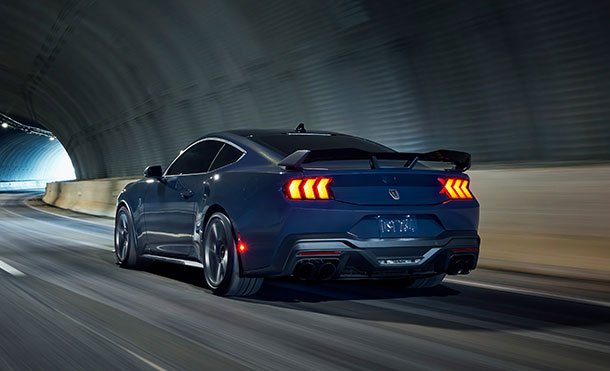 Alerón Spoiler Trasero del Diseño Deportivo de Ford Mustang Dark Horse 2024